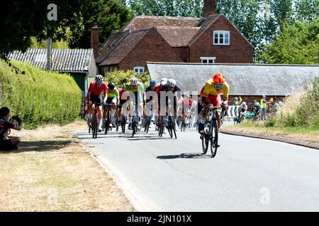 Das 2022 Commonwealth Games Radrennen für Männer, Budbrooke Village, Warwickshire,`s Stockfoto